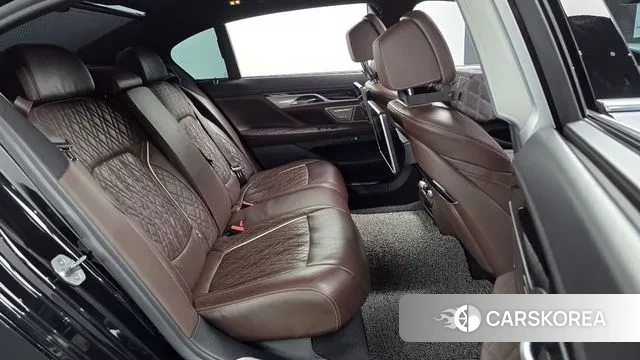 BMW 7 Series (G11) 2019 Черный из Кореи, фото 3