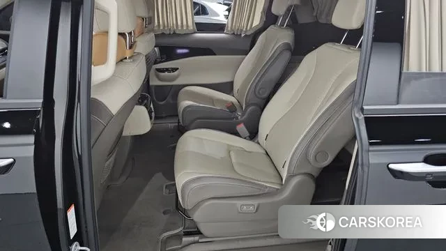 Kia Carnival 4th generation 2023 Черный из Кореи, фото 3