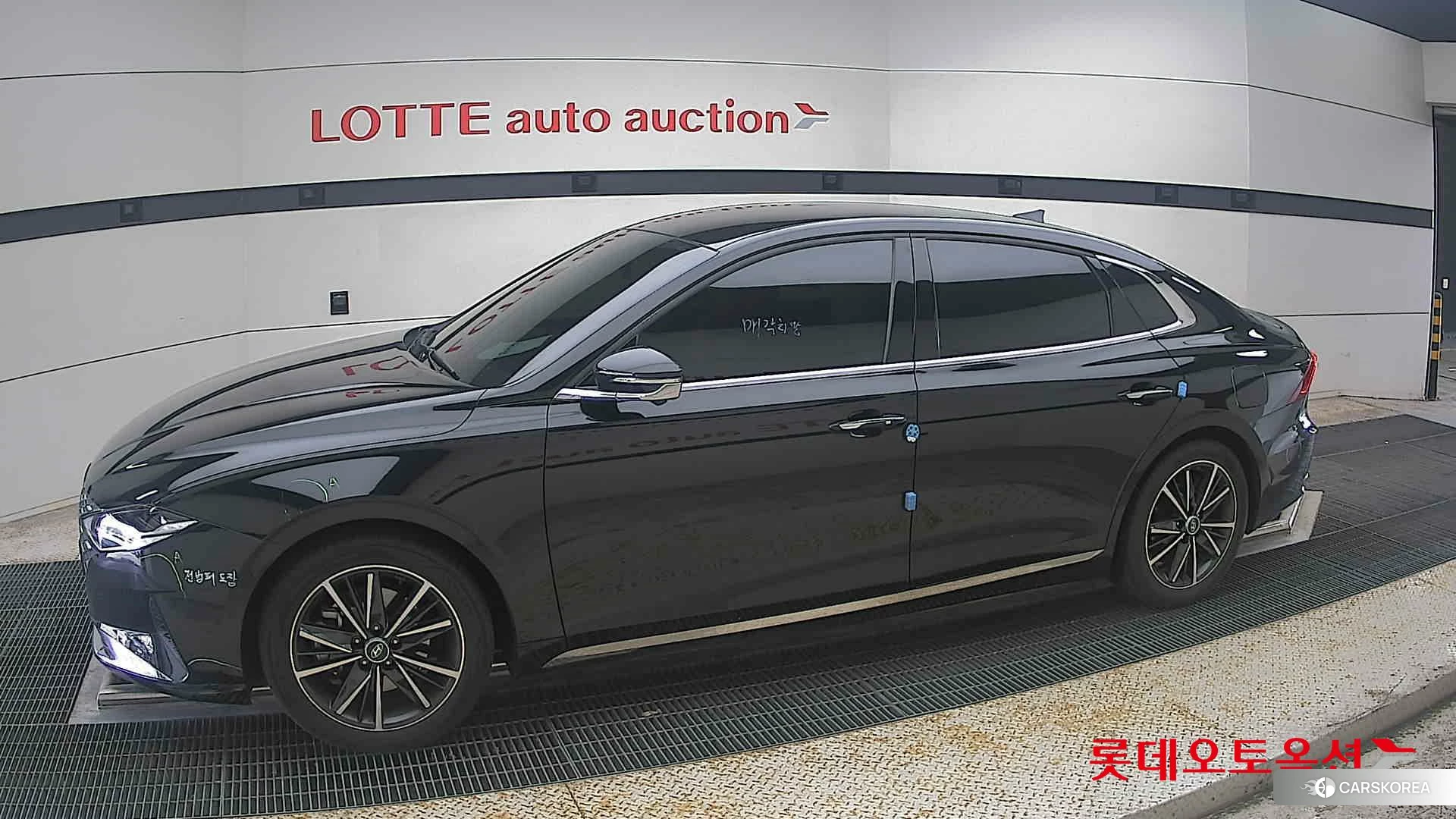 Hyundai Grandeur 2022 Midnight Black Pearl из Кореи, фото 3