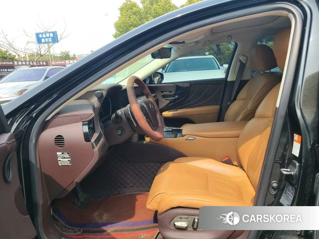 Lexus LS 2021 Черный из Китая, фото 3