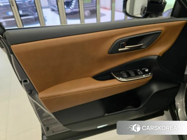 Toyota Crown Crossover 2025 Серый из Кореи, фото 3