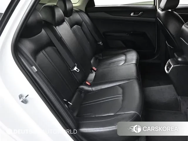 Kia K5 3rd generation 2021 Белый из Кореи, фото 3