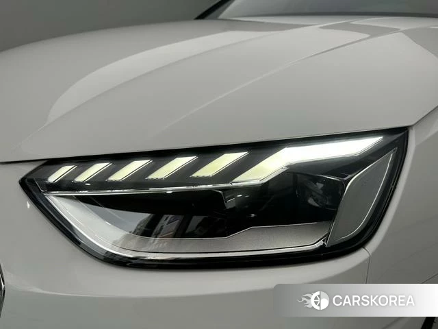 Audi A4L 2021 Белый из Китая, фото 3