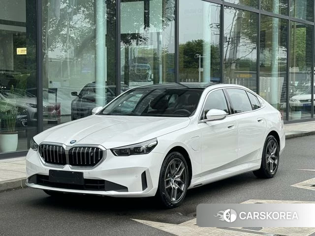 BMW i5 2024 Белый из Китая, фото 3