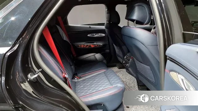 Genesis GV70 2024 Черный из Кореи, фото 3