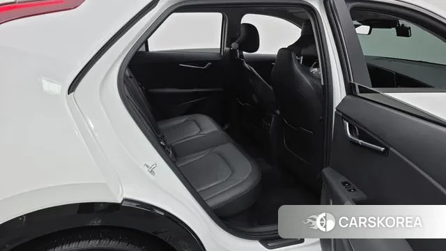 Kia Di Ol Nu Niro 2022 Белый из Кореи, фото 3