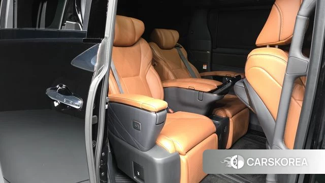 Toyota Alphard 4th Generation 2025 Черный из Кореи, фото 3
