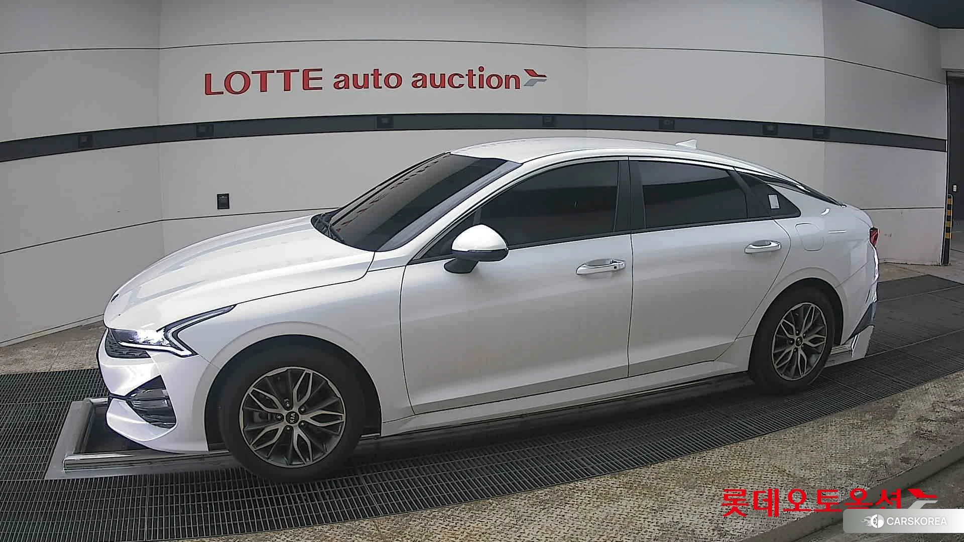 Kia K5 2021 Snow White Pearl (optional) из Кореи, фото 3