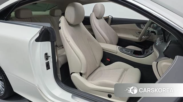 Mercedes-Benz E-Class W213 2021 Белый из Кореи, фото 3