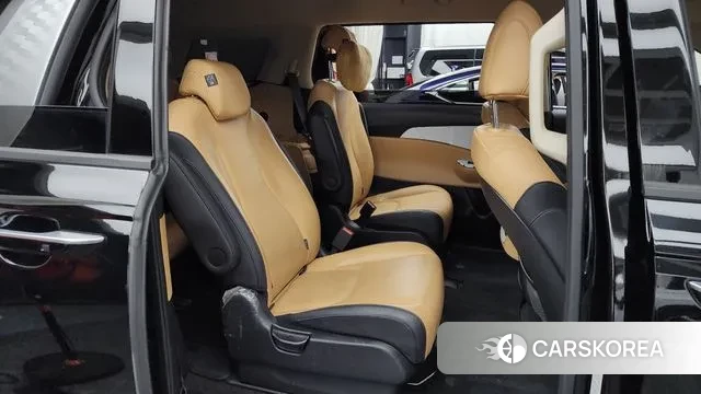 Kia Carnival 4th generation 2023 Черный из Кореи, фото 3