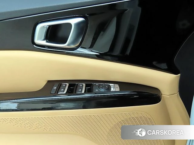 Kia Carnival 4th generation 2023 Белый из Кореи, фото 3