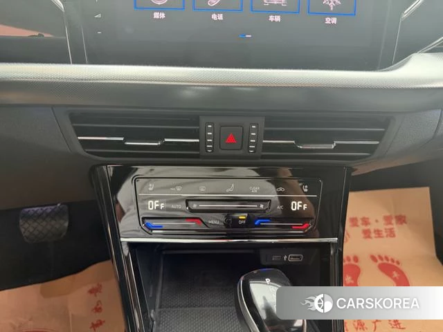 Volkswagen Passat 2022 Черный из Китая, фото 3