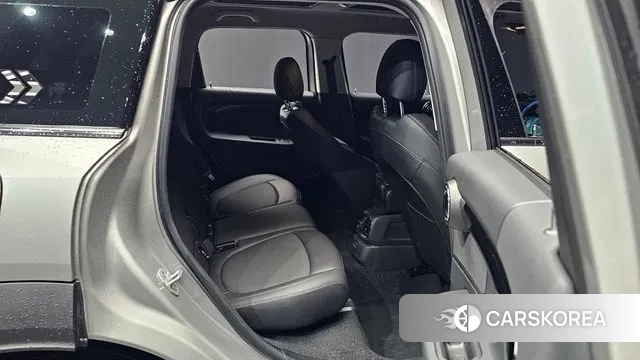 Mini Cooper Countryman 2023 Серебристо-серый из Кореи, фото 3