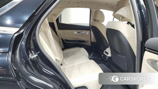 Genesis GV70 2021 Черный из Кореи, фото 3