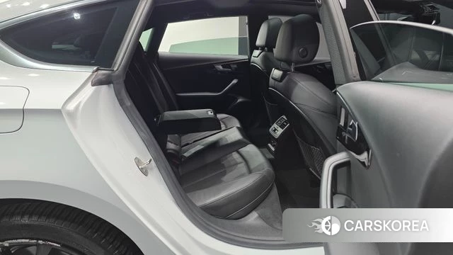 Audi A5 (F5) 2021 Белый из Кореи, фото 3