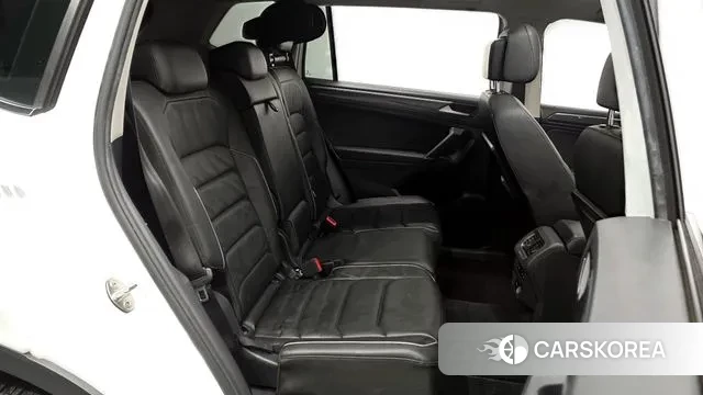 Volkswagen Tiguan Allspace 2018 Белый из Кореи, фото 3