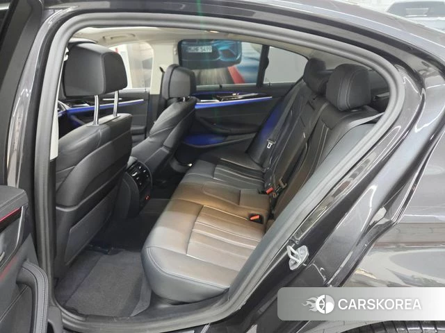 BMW 5 Series (G30) 2022 Серый из Кореи, фото 3