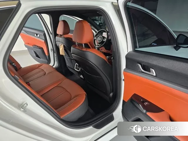 Kia The New K5 3rd generation 2024 Белый из Кореи, фото 3