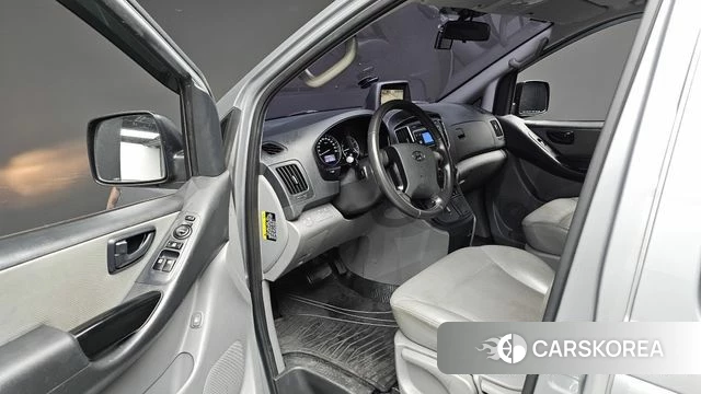 Hyundai The New Grand Starex 2018 Серебряный из Кореи, фото 3