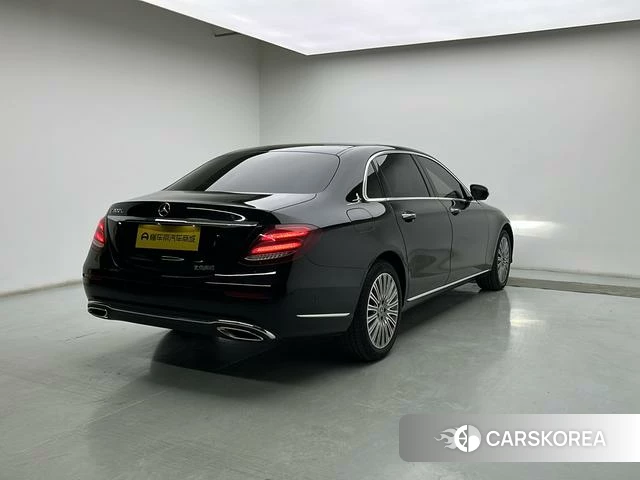 Mercedes-Benz E-class 2020 Черный из Китая, фото 3
