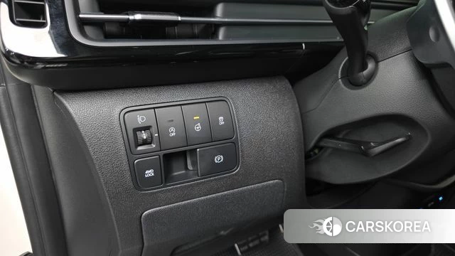 Hyundai Staria 2025 Белый из Кореи, фото 3