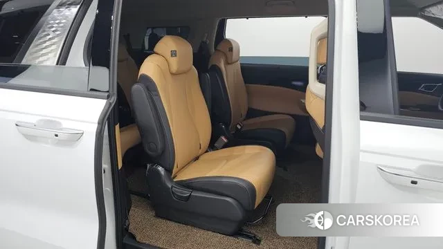 Kia Carnival 4th generation 2023 Белый из Кореи, фото 3