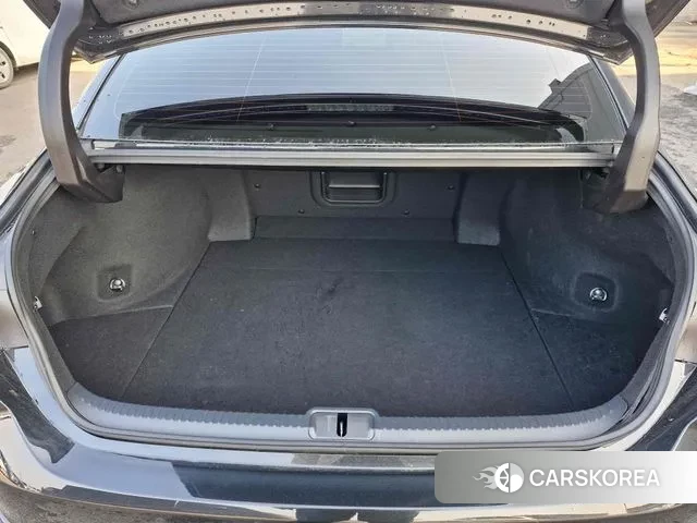 Lexus ES300h 7th generation 2023 Черный из Кореи, фото 3