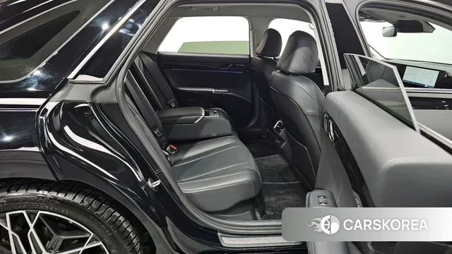 Hyundai Grandeur Hybrid (GN7) 2023 Черный из Кореи, фото 3