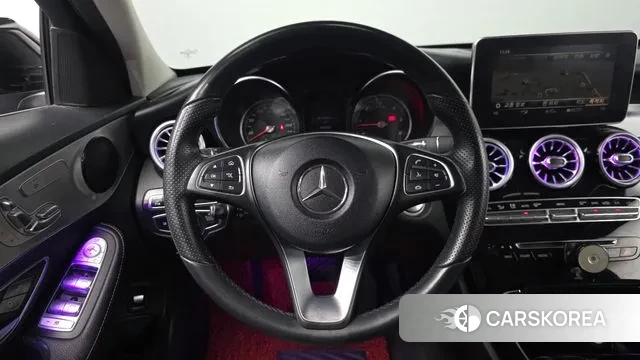 Mercedes-Benz C-Class W205 2018 Черный из Кореи, фото 3