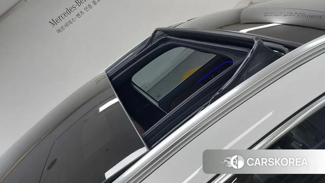 Mercedes-Benz GLA - Class H247 2023 Белый из Кореи, фото 3
