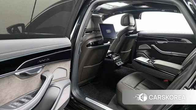 Audi A8 (D5) 2021 Черный из Кореи, фото 3
