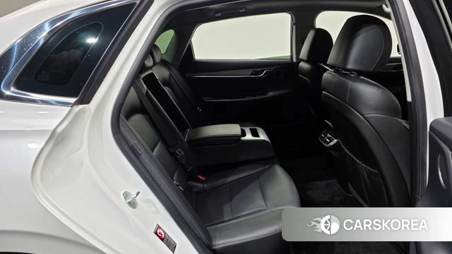 Hyundai The New Grandeur IG Hybrid 2022 Белый из Кореи, фото 3
