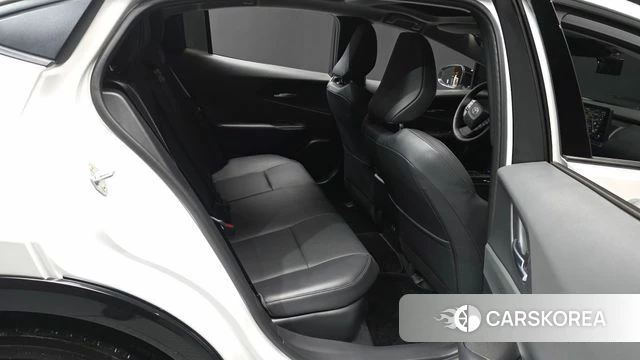 Toyota Prius 5th Generation 2024 Белый из Кореи, фото 3