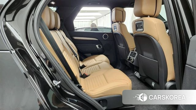 Land Rover Discovery 5 2025 Черный из Кореи, фото 3