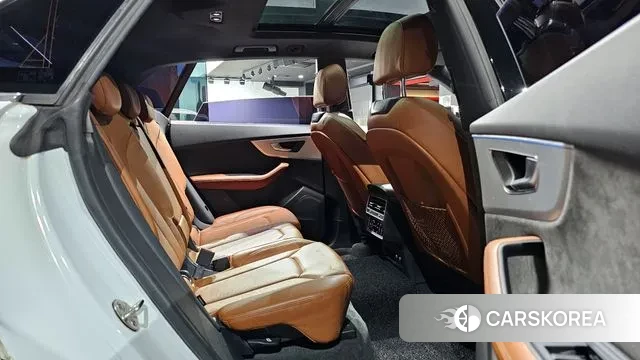 Audi Q8 (4M) 2021 Белый из Кореи, фото 3