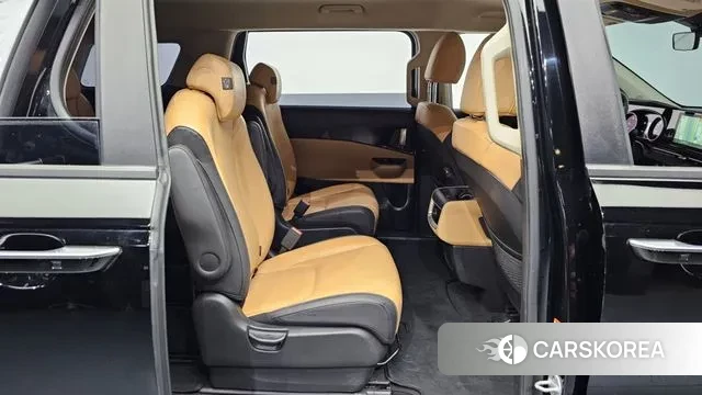 Kia Carnival 4th generation 2023 Черный из Кореи, фото 3