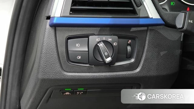 BMW 3 Series (F30) 2018 Белый из Кореи, фото 3