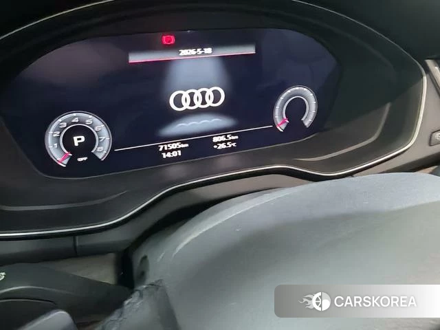 Audi Q5L 2021 Черный из Китая, фото 3