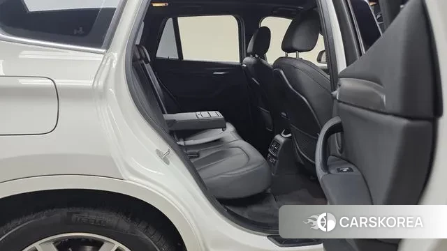 BMW X1 (F48) 2019 Белый из Кореи, фото 3