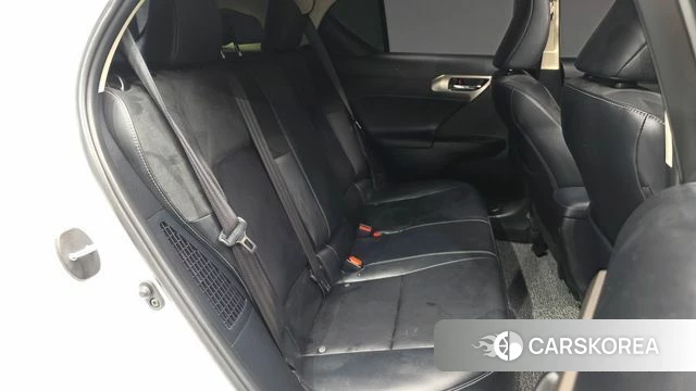 Lexus CT200h 2018 Белый из Кореи, фото 3