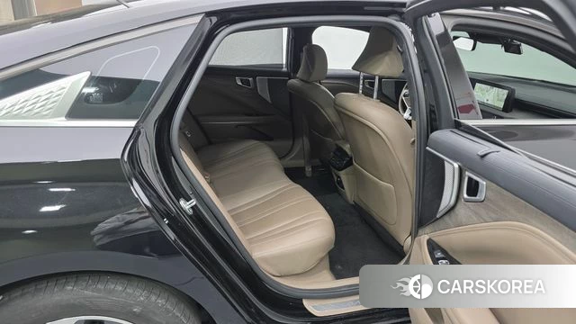 Kia K8 Hybrid 2022 Черный из Кореи, фото 3