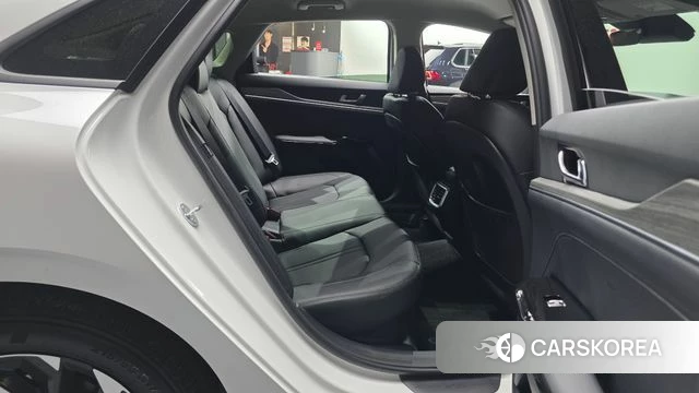 Kia The New K5 Hybrid 3rd generation 2025 Белый из Кореи, фото 3