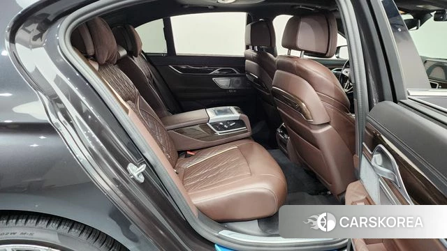 BMW 7 Series (G11) 2022 Серый из Кореи, фото 3