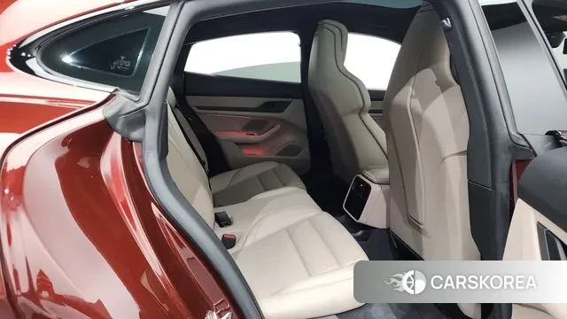 Porsche Taycan 2022 Красный из Кореи, фото 3