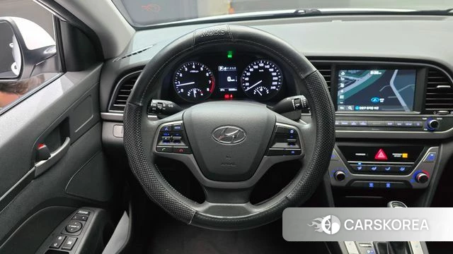 Hyundai Avante AD 2018 Белый из Кореи, фото 3