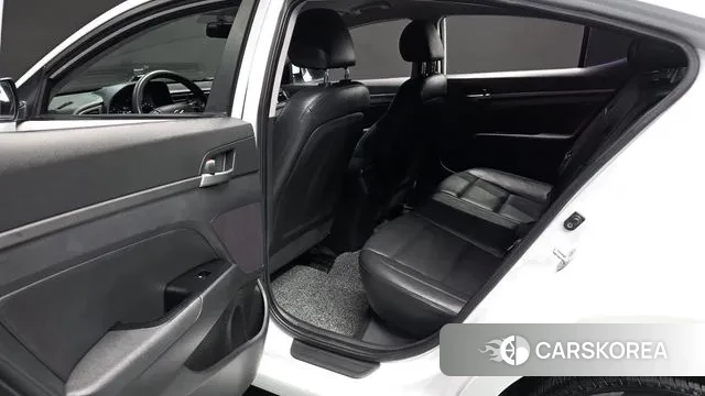 Hyundai Avante AD 2018 Белый из Кореи, фото 3