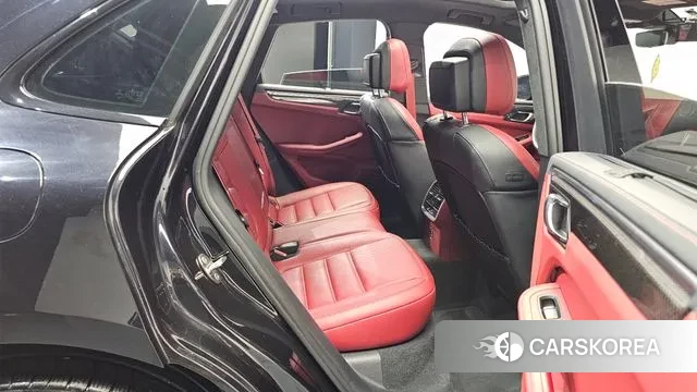 Porsche Macan 2023 Черный из Кореи, фото 3