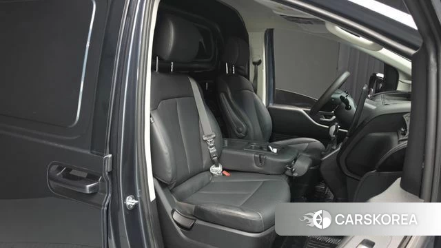 Hyundai Staria 2024 Серый из Кореи, фото 3