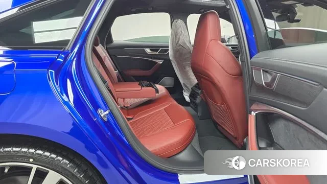 Audi S6 (C8) 2023 Синий из Кореи, фото 3