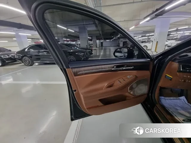 Genesis G90 2019 Черный из Кореи, фото 3